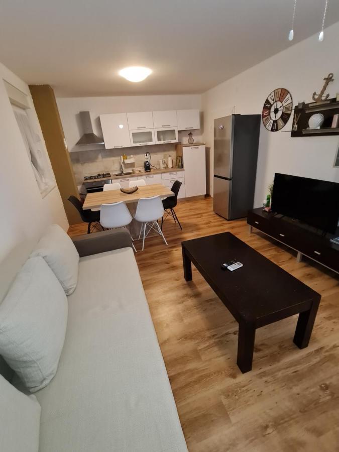 Delfin Vidalici Apartman Apartment Kustići Exterior foto